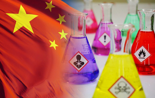 China flag and hazardous chemicals © railwayfx and mewaji stock.adobe.com