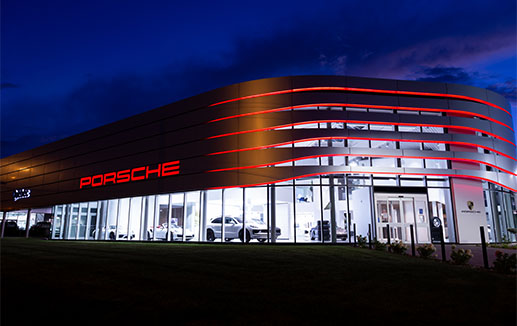 General - Porsche showroom - © Anne Richard stock.adobe.com