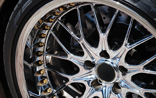 General - chromeplated wheel © soleg @ stock.adobe.com