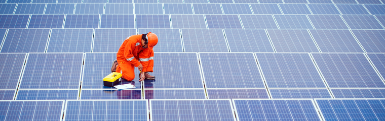 Industry - Solar panels760©Sirichai adobe stock.com