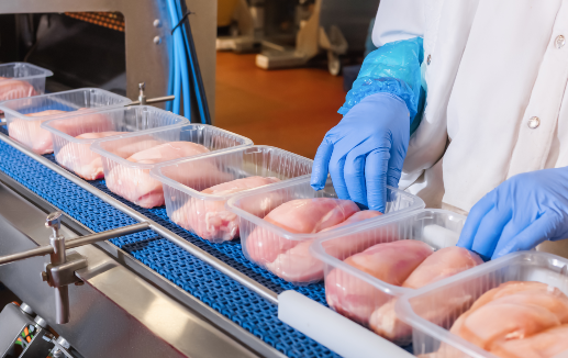 Product - meat production line with packaging © Nataliia stock.adobe.com