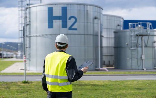 Hydrogen factory © scharfsinn86 stock.adobe.com